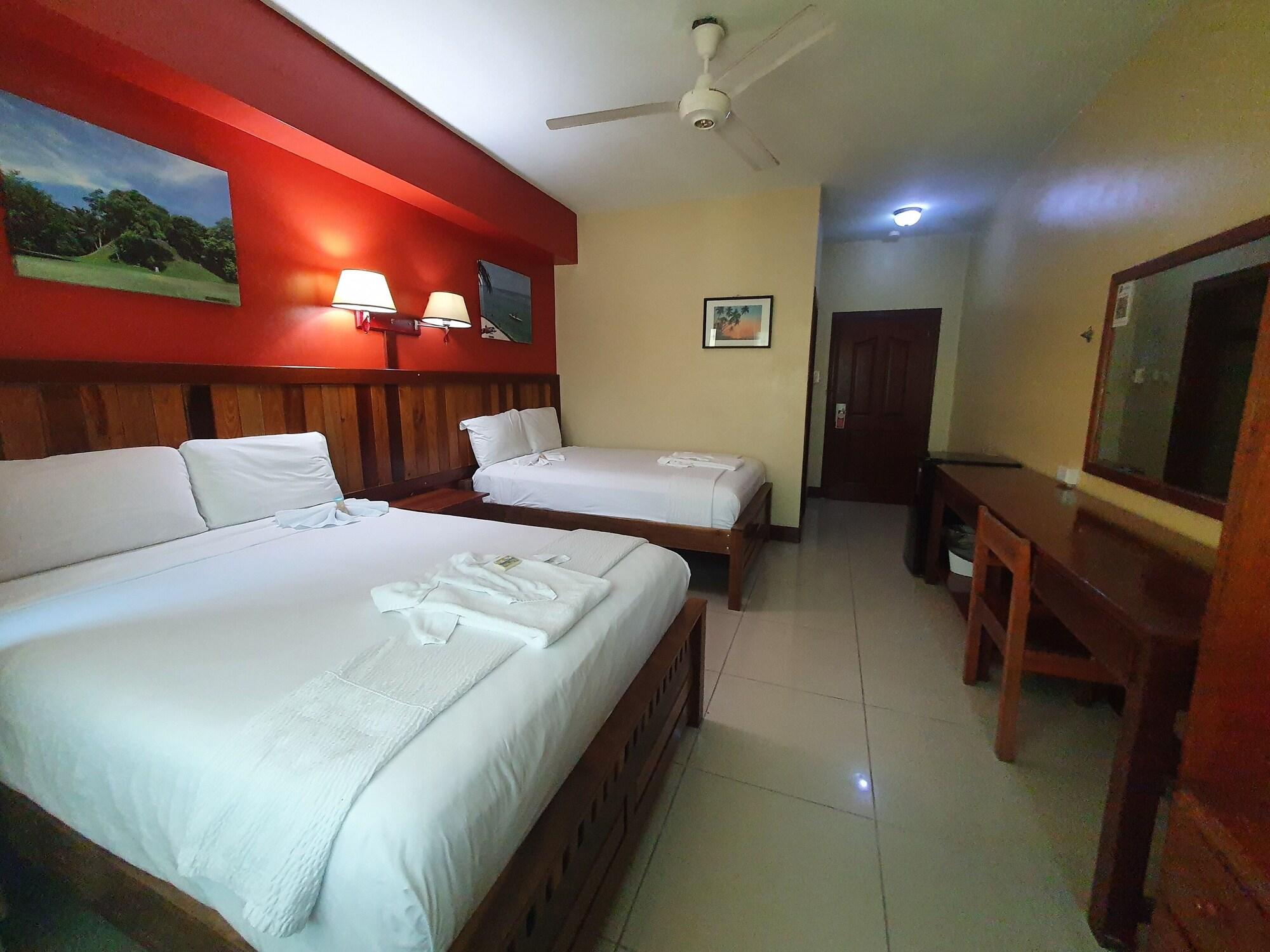 Caye Caulker Plaza Hotel Esterno foto