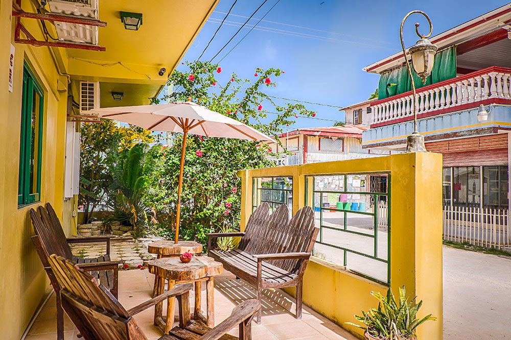 Caye Caulker Plaza Hotel Esterno foto